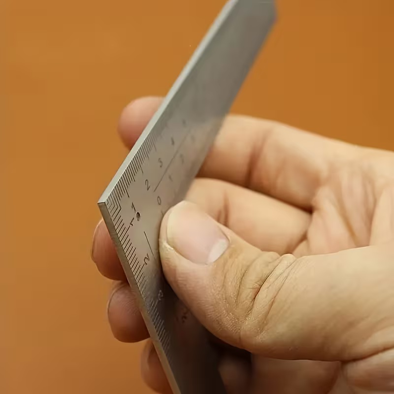 Mini Righello a L in Acciaio I - Leatherwork Ruler recensione e prezzo